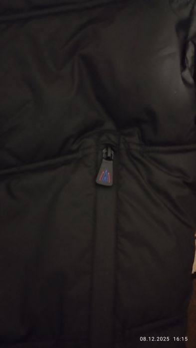 Зимова куртка Moncler розмір L