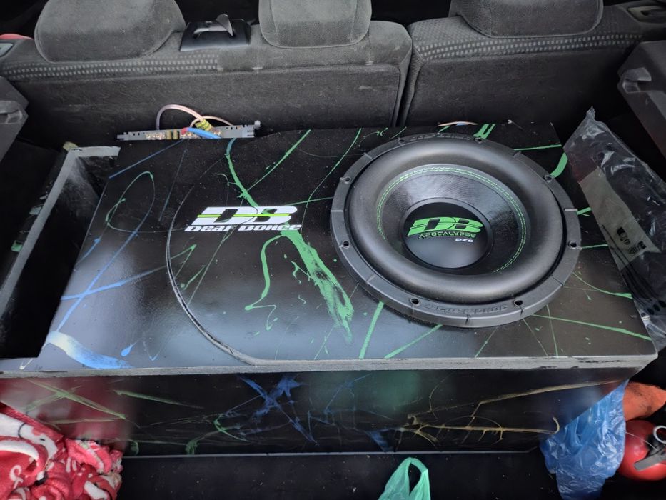 Skrzynia / subwoofer Deaf Bonce 30cm 88-90L 30/32Hz