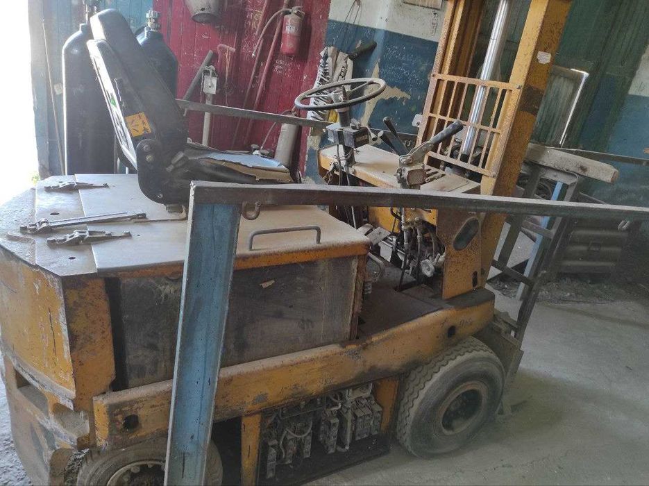 Електронавантажувач Балканкар ЕВ 687 (Balkancar) + зарядне ЄПК 80/60