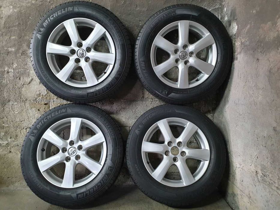 Felgi aluminiowe koła Toyota R17 5x114,3 opony letnie 225/65R17