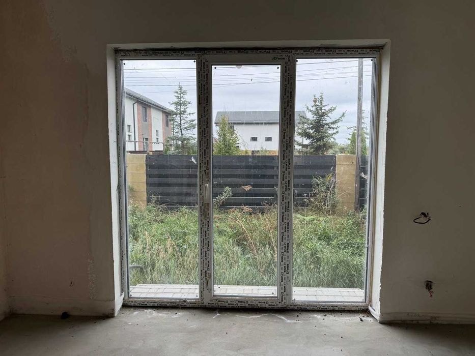 продаж таун-хаусу Нові Петрівці Балатон