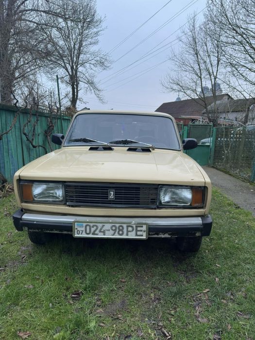 ВАЗ 2105 в хорошому стані.  Продаж по техпаспорту.