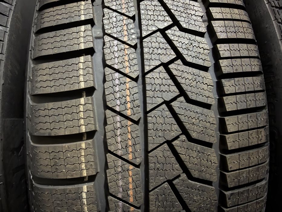 245/40 r21 Continental 4шт.