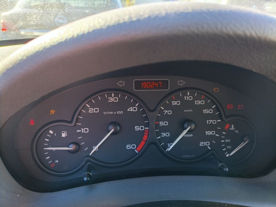Peugeot 206 com teto panorâmico