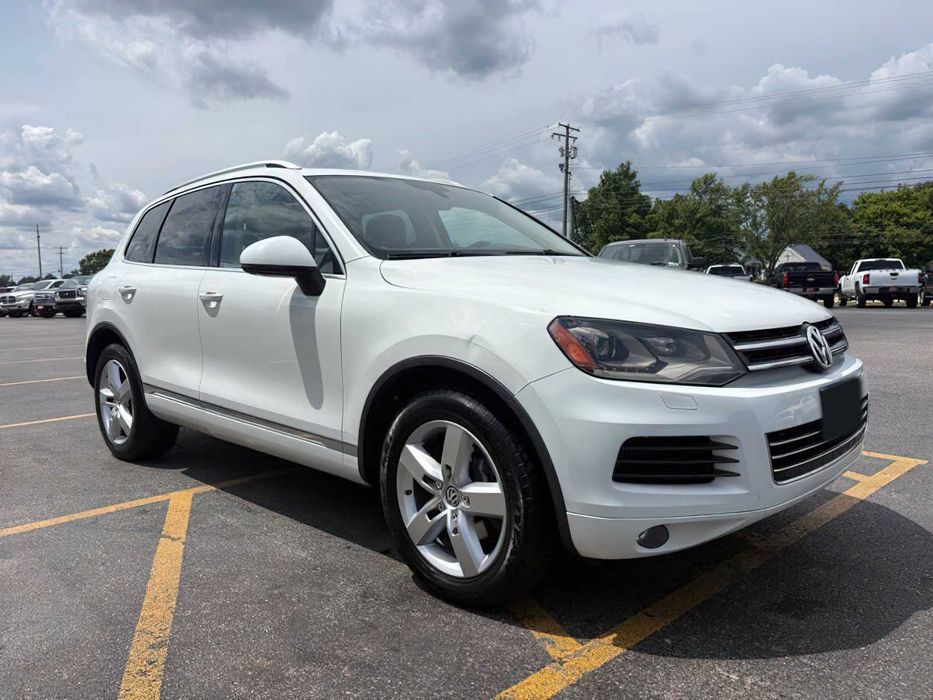 Volkswagen Touareg      2013