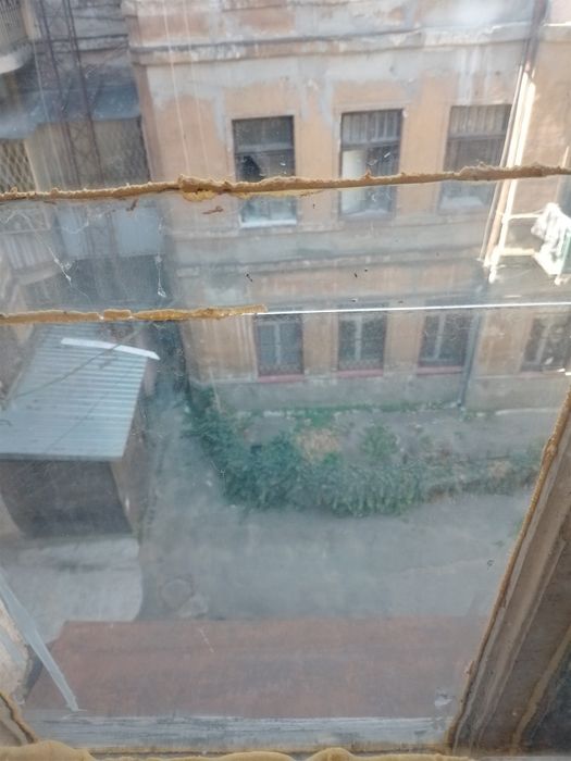 2 комнаты в коммунальной квартире