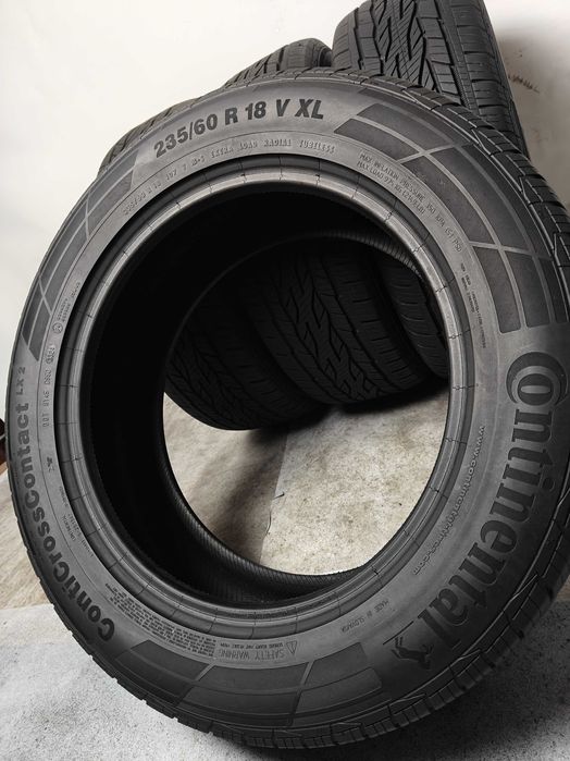 Шини літні R18 235 60 107V XL Continental ContiCrossContact LX²