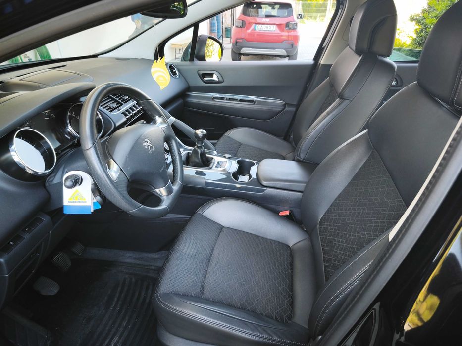 Peugeot 3008 1.6HDI ALLURE