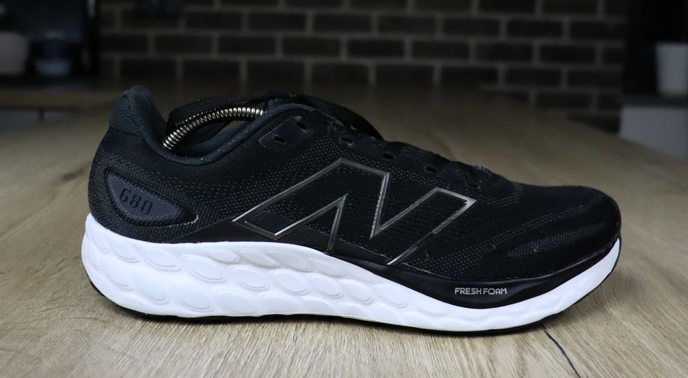 New Balance Fresh Foam 680 v8  męskie biegowe 44 ( 28 cm)