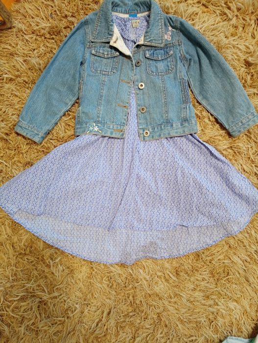 Платье, футболка, джинсовый пиджак