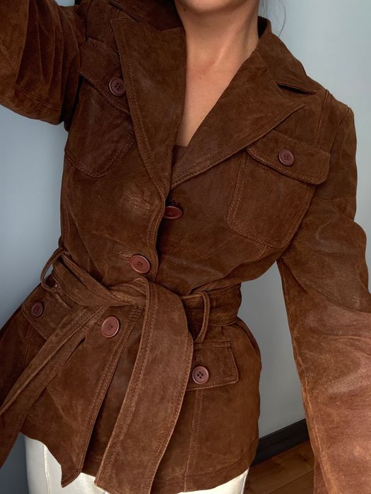 Zamszowa czekoladowa kurtka skorzana taliowana hit zamsz skora vintage