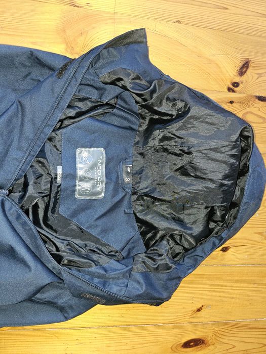Kurtka przeciwdeszczow firmy 4f, softshell, membrana, rozmiar S