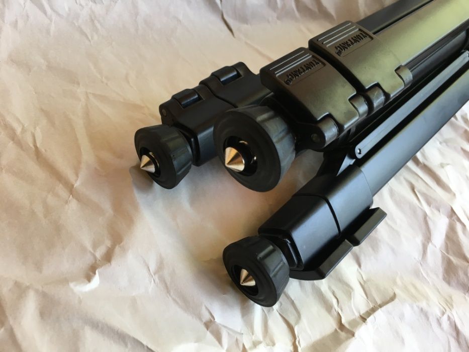 Видеоштатив тринога tripod штатив для видео гидравлика Yunteng VCT-860