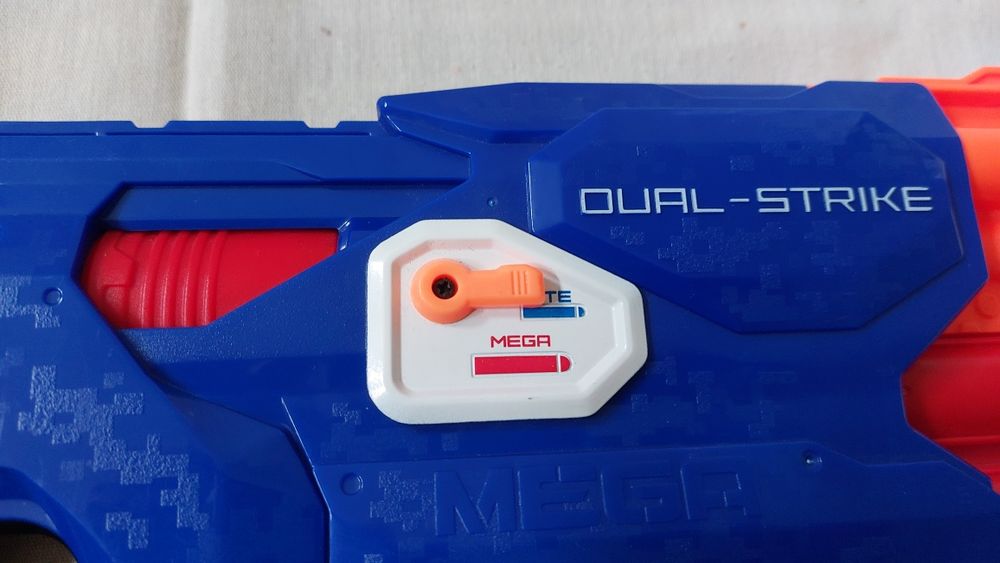Nerf dual-strike