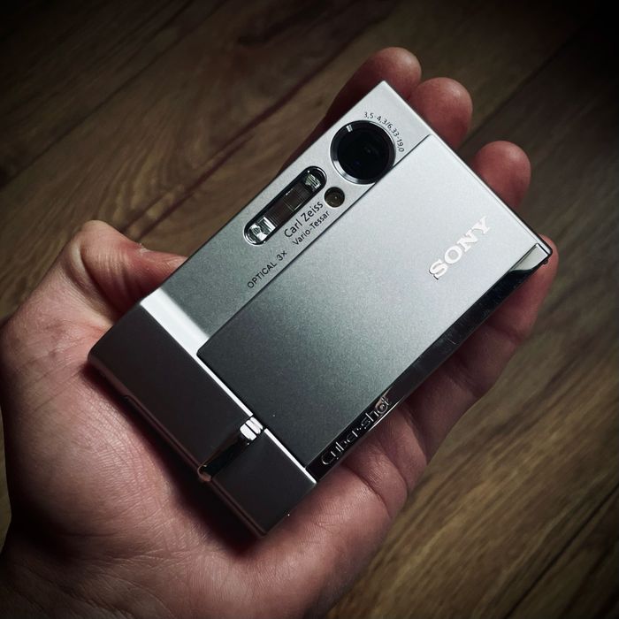 Sony Cyber-Shot DSC-T30 Цифровий Вінтажний Фотоапарат Мильниця