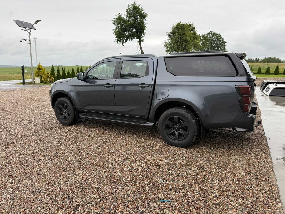 Zabudowa Paki PREMIUM HARDTOP 4x4 Venture ISUZU D-MAX (2020+/2025+)