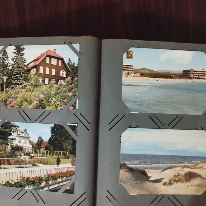 Album z pocztówkami 84 szt.