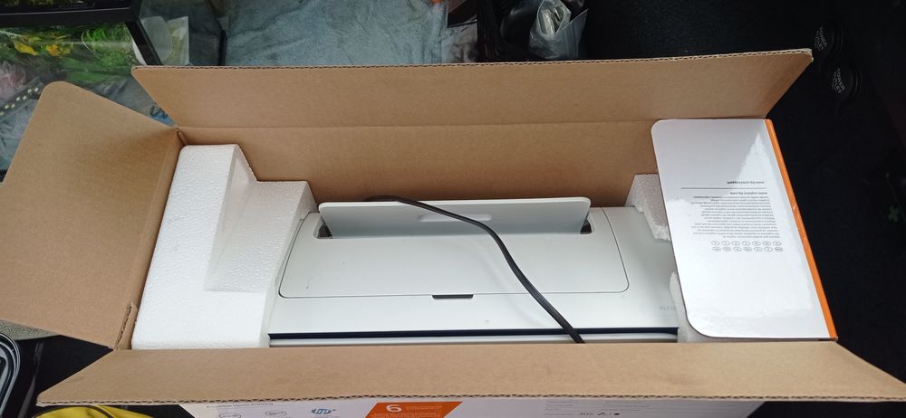 Hp 2721 funciona perfeitamente ainda dentro da caixa