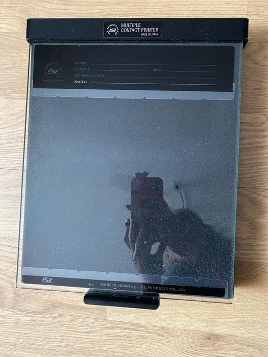 Drukarka kontaktowa, odbitki kontaktowe, retro sprzęt fotograficzny