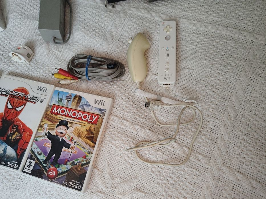 Konsola Nintendo Wii zestaw Pad okablowanie kamera + gry