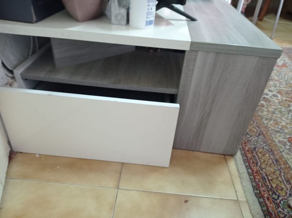 Móvel de tv em bom estado