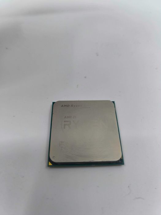 AMD Ryzen 3 2200G | APU z Grafiką Vega | 4 Rdzenie | Sprawny | AM4