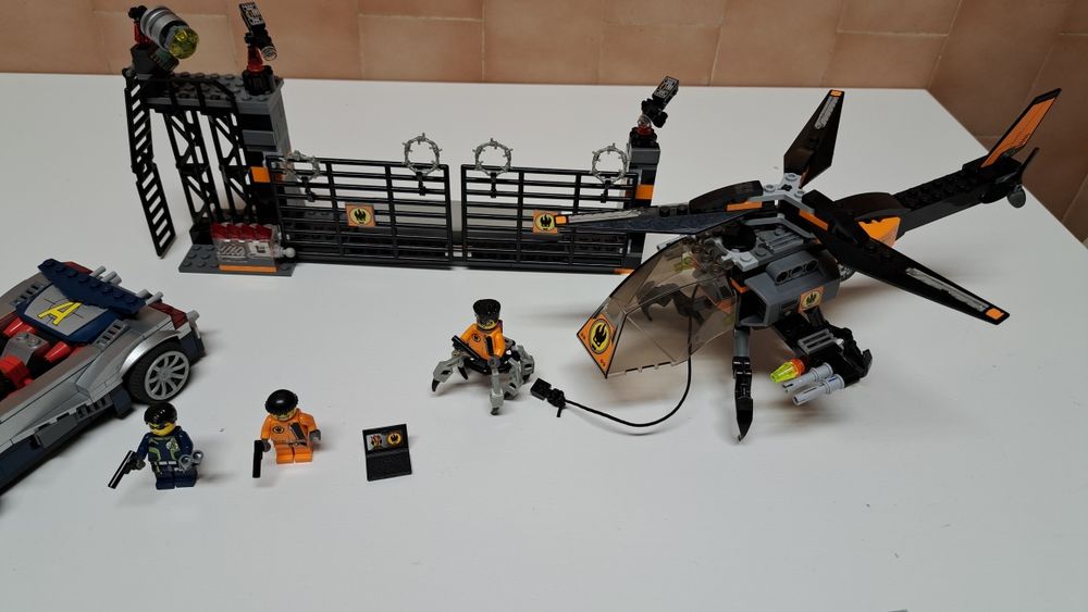 LEGO 8634 - Turbocar Chase - AGENTS
