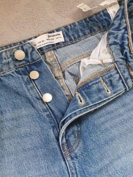 Jeansy Stradivarius