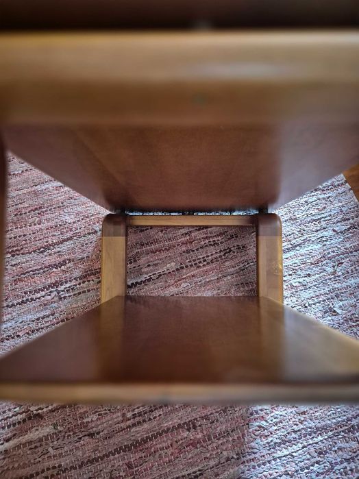 Conjunto Sala Madeira - Movel+Mesa+Estante em Muito Bom Estado