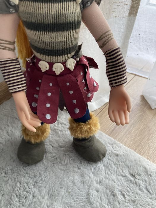 Jak wytresować smoka lalka lala figurka Astrid doll