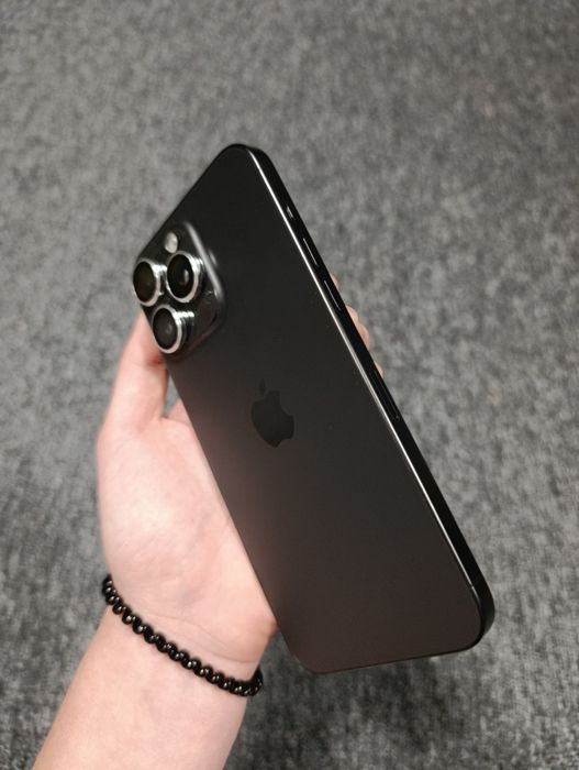 iPhone 15 Pro max 1 тб.