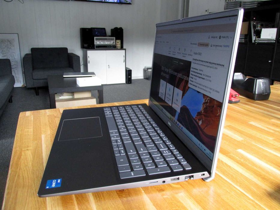 Dell Vostro 5502 15" i5 16GB 256GB laptop notebook (79)