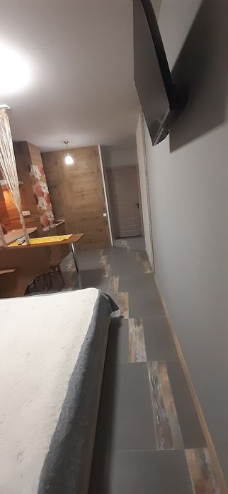 В центрі міста подобова , погодина оренда смарт-квартира ( студія)