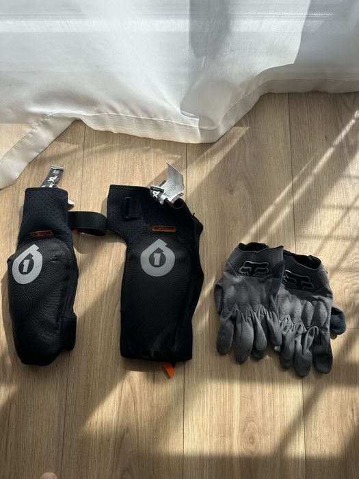 Мотоботи fox comp boot (flo yellow), шолом 661, рукавиці,захист голені