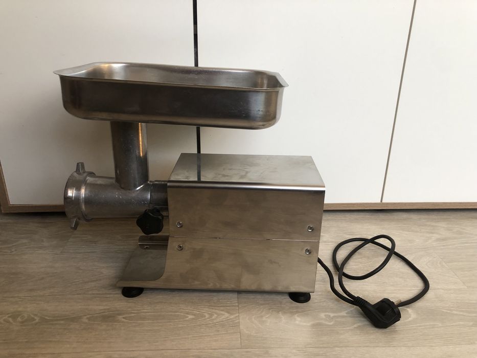 Мясорубка Koncar mem 12e