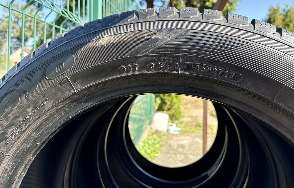 Opony Zimowe Toyo Snowprox 235/55R19 105 V / Komplet