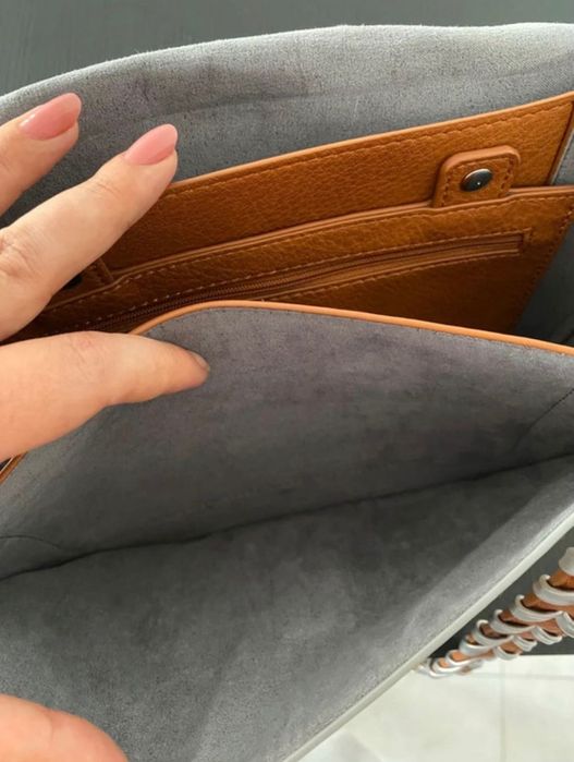 Mala tiracolo em pele Desigual