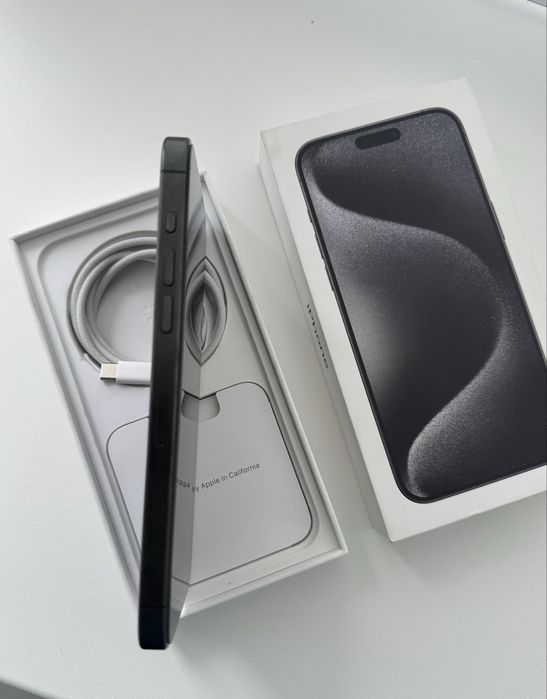 Продам iPhone 15 Pro Max 256GB Black Titanium