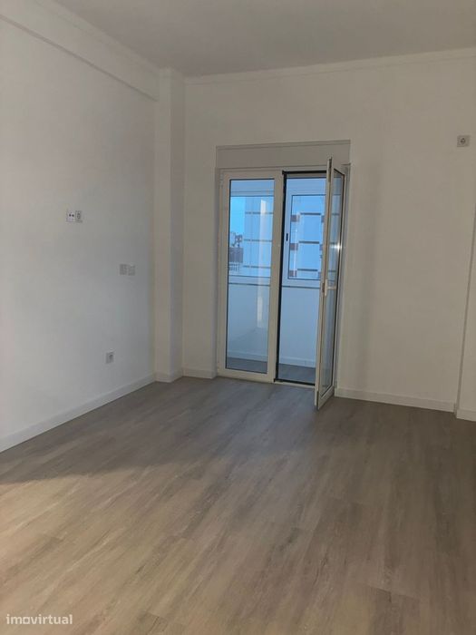 Apartamento T4 Barreiro Remodelado