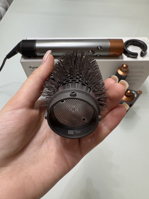 Dyson Airwrap Origin + Etui.