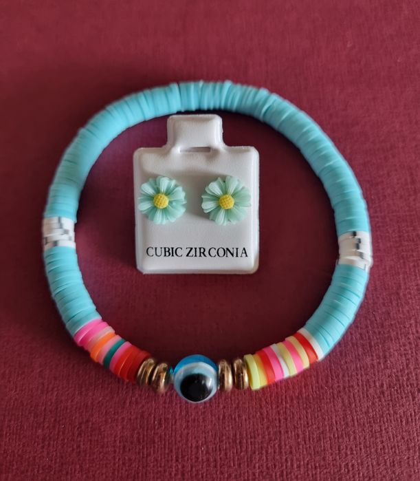 Conjunto de pulseira e brincos em tons de turquesa