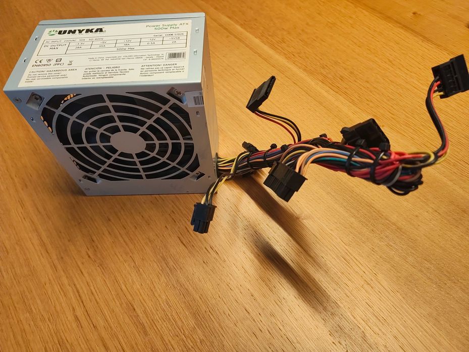 Fonte de Alimentação ATX Unyka 500W