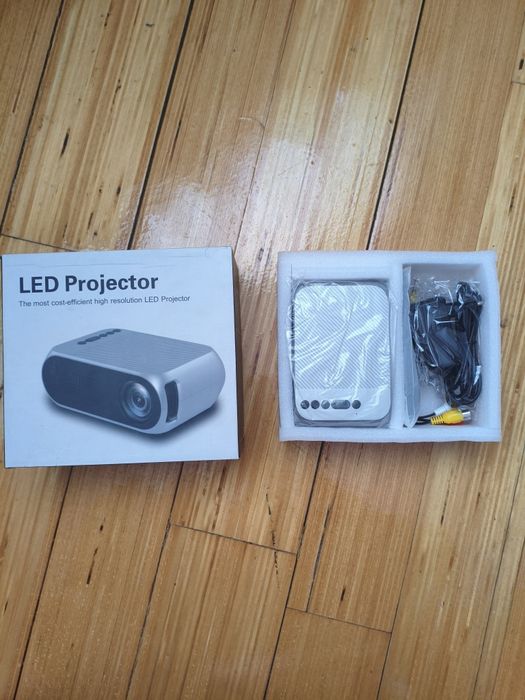 Проектор LED Projector