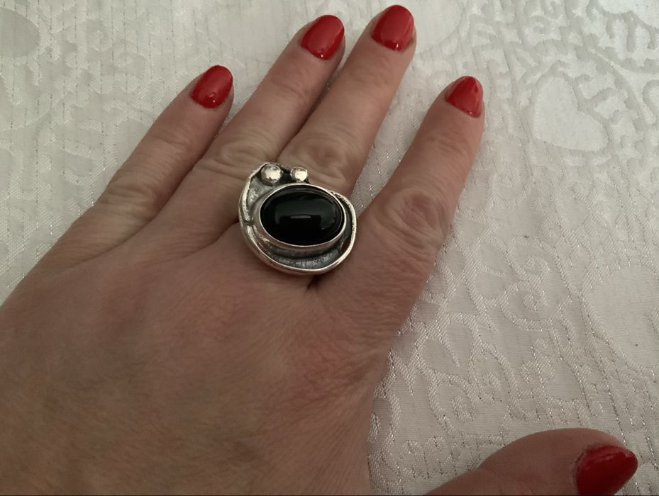 Pierścionek z bursztynem srebro 925