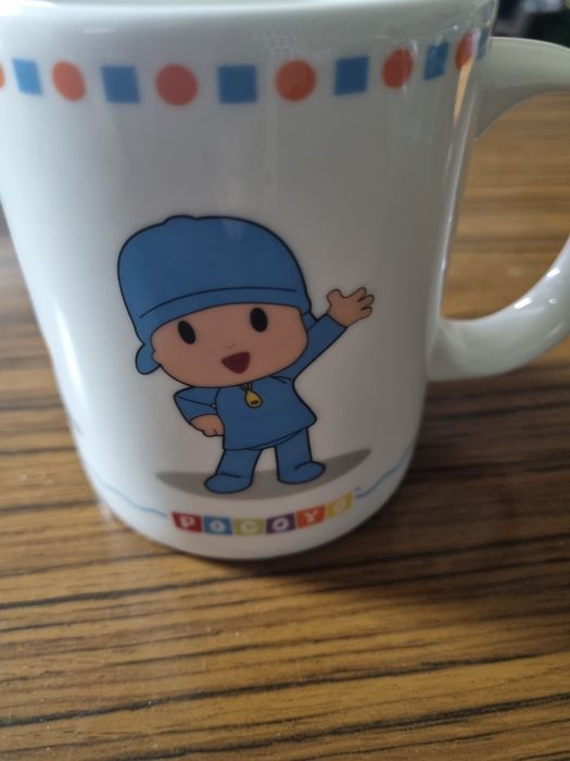 Caneca porcelana Vista Alegre do Pocoyo