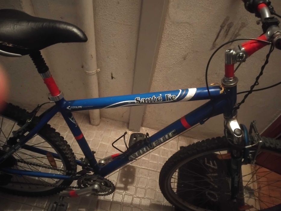 Vendo bicicleta santa fé em ótimo estado