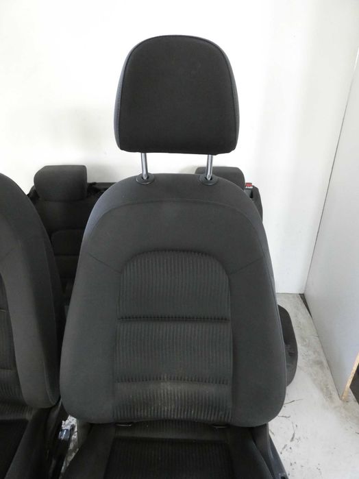 AUDI A4 B8 SEDAN Lift fotele kanapa materiałowe komplet Gorlice