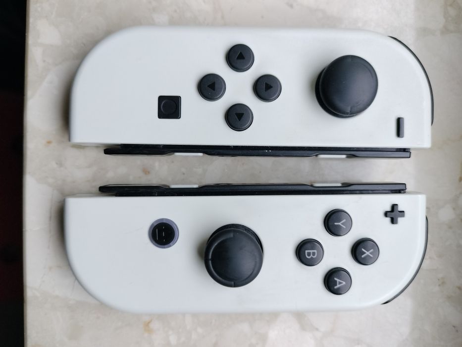 Nintendo Switch OLED Białe (White) – Stan BDB / Ekran BEZ RYS / 0 Driftu / Pudełko + Pokrowiec