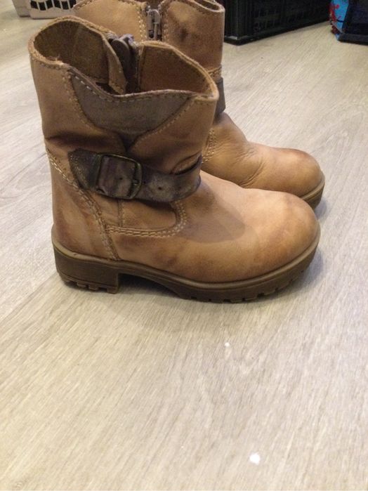 Botas em pele criança