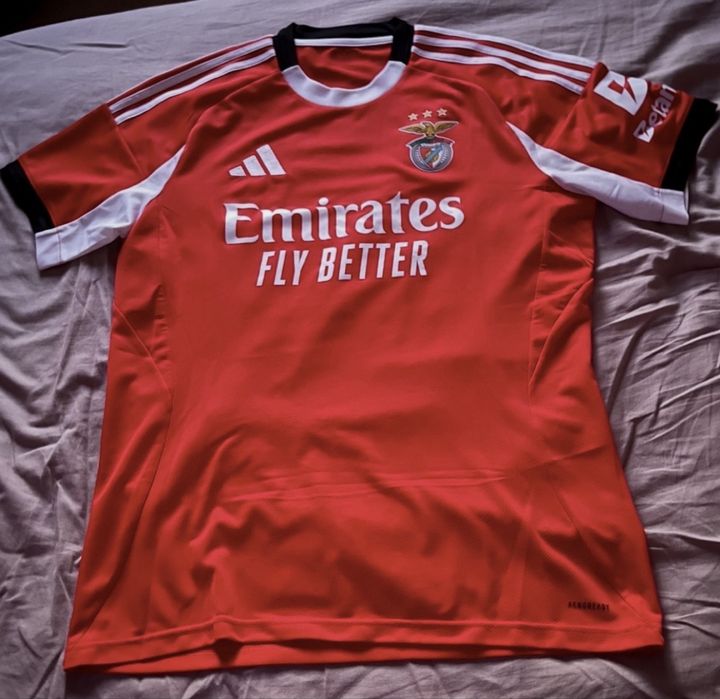 Vendo Blusa Benfica. ( Não Baixa de Preço ).